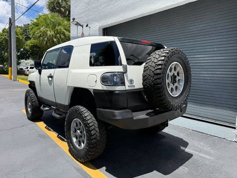 Used 2008 Toyota FJ Cruiser 4WD image 4