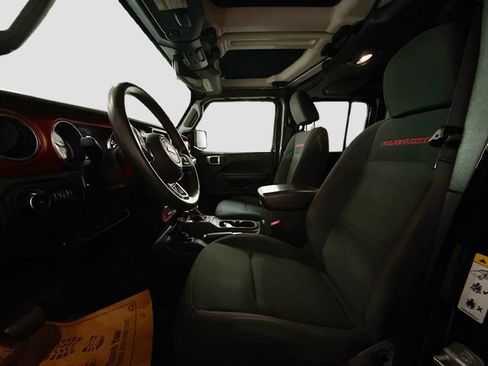 Used 2018 Jeep Wrangler Unlimited Rubicon AWD/4WD image 19