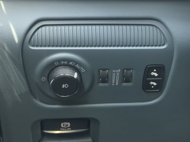 Used 2023 Jeep Grand Wagoneer L Series II AWD/4WD image 29