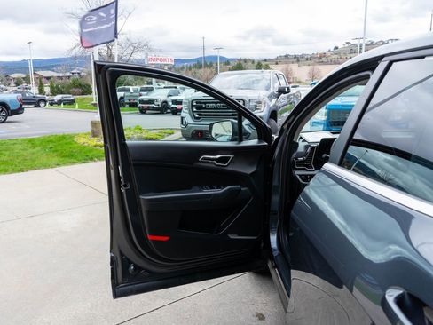 Certified 2023 Kia Sportage LX image 15