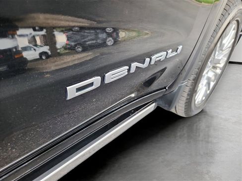 Used 2022 GMC Sierra 1500 Denali w/ Denali Reserve Package image 13