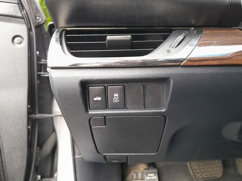 Used 2014 Toyota Avalon XLE Touring FWD image 17