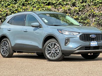 New 2025 Ford Escape SE