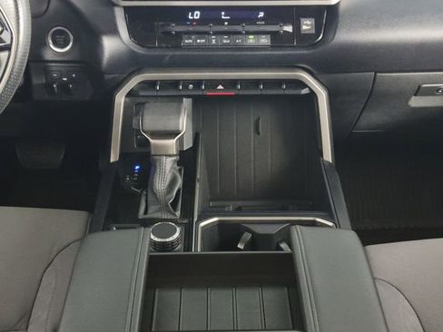 Used 2023 Toyota Tundra SR5 w/ SR5 Convenience Package image 24