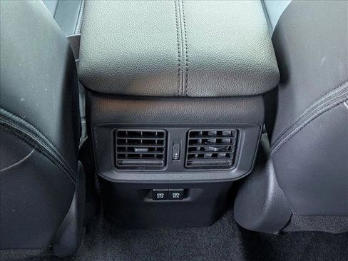 Used 2021 Toyota RAV4 Limited image 19