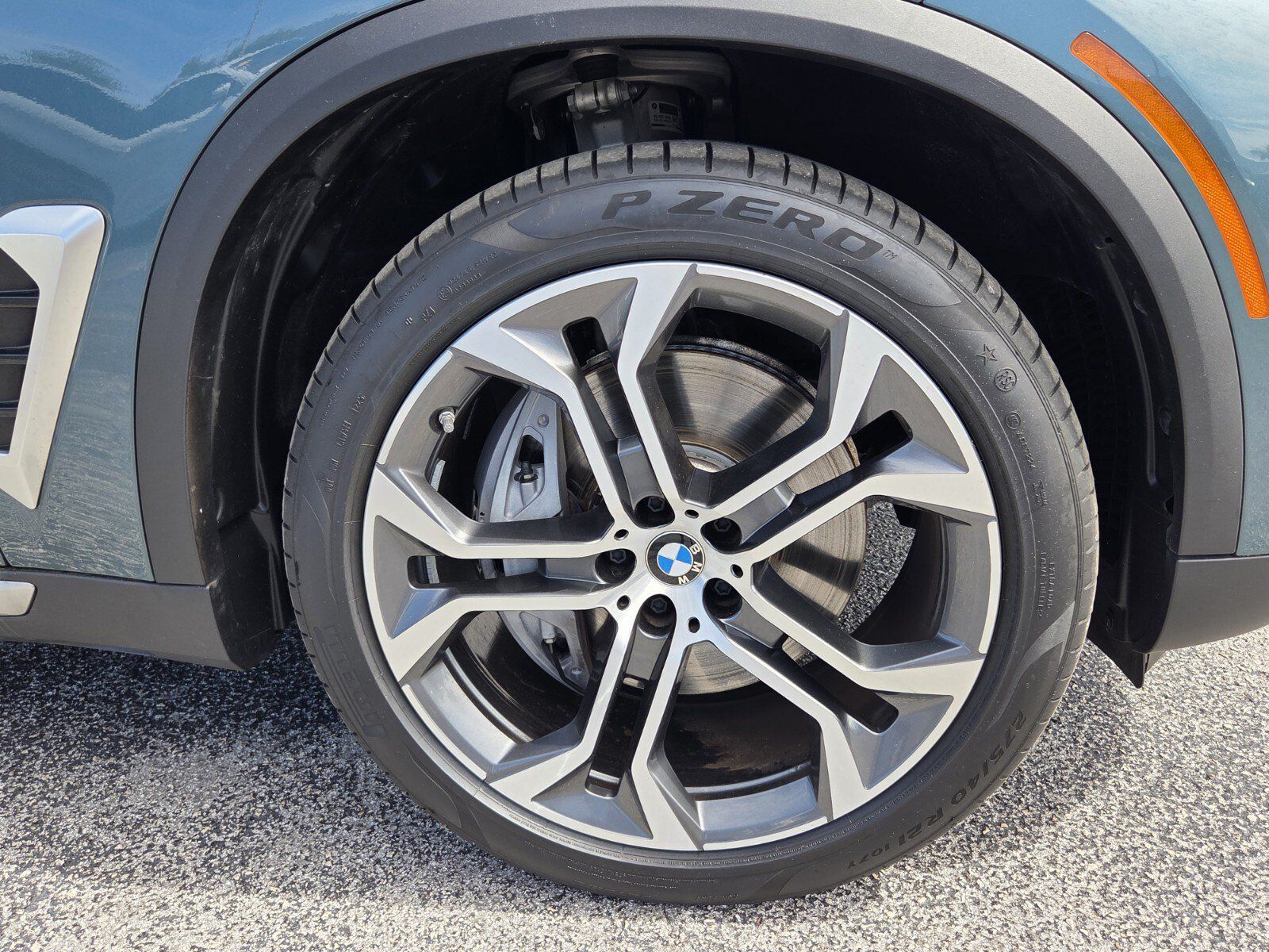 Used 2026 BMW X5 xDrive50e w/ Executive Package AWD/4WD image 9