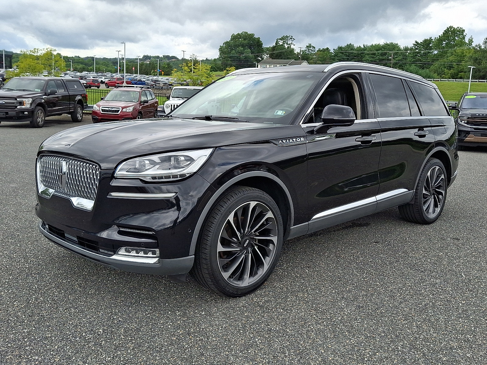 Used 2020 Lincoln Aviator Reserve w/ Equipment Group 202A AWD/4WD image 4
