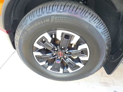 Used 2022 Nissan Frontier Pro-X RWD image 10