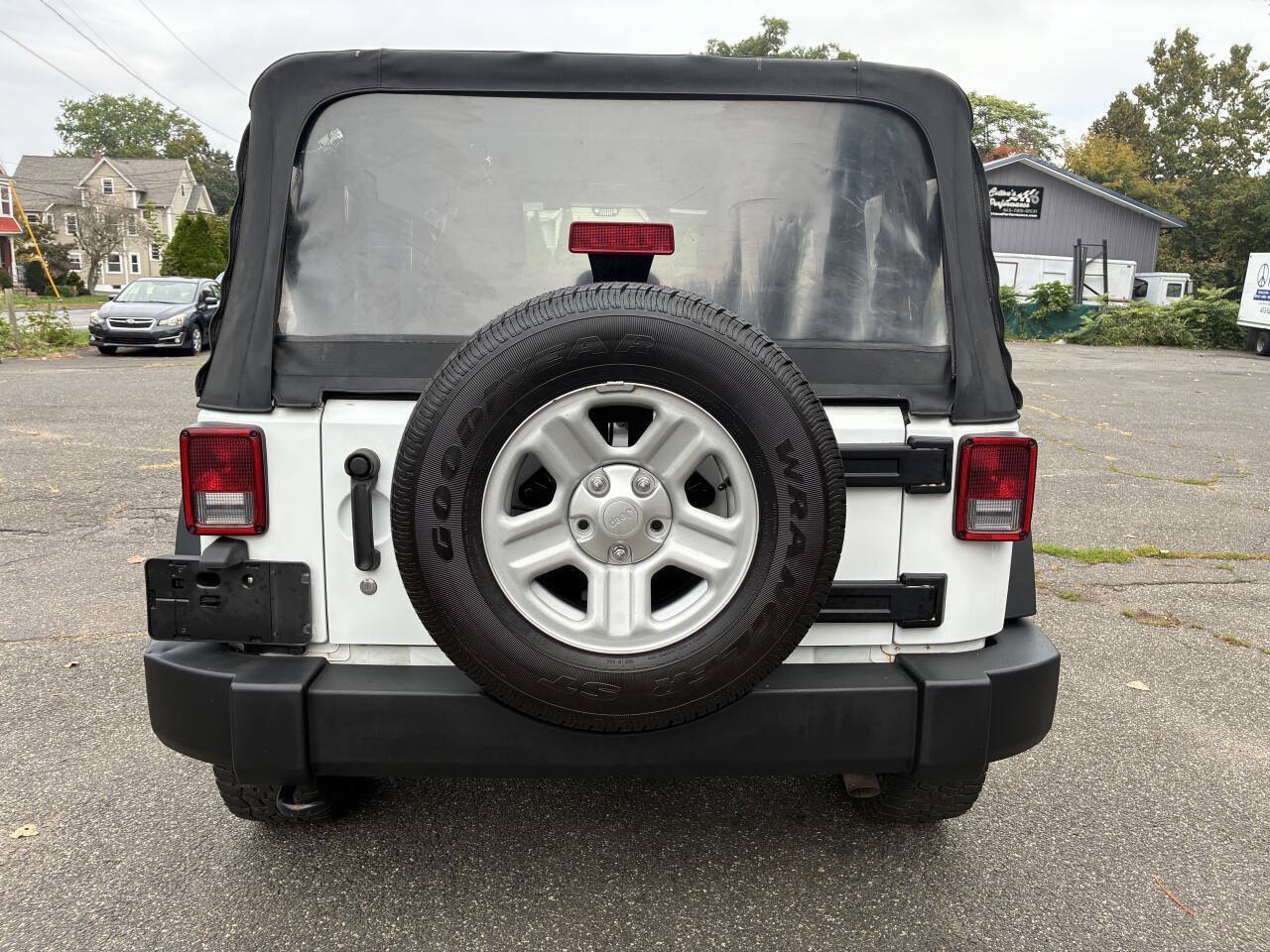 Used 2015 Jeep Wrangler Sport AWD/4WD image 4