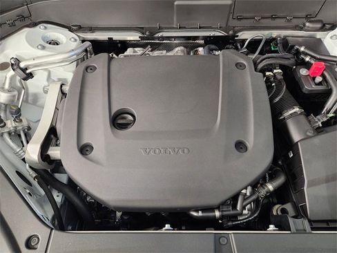 New 2026 Volvo XC90 B6 Ultra w/ Protection Package image 31