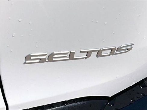 Used 2024 Kia Seltos S FWD image 33