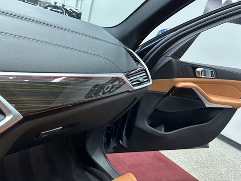 Used 2019 BMW X5 xDrive40i w/ Convenience Package image 45