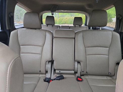 Used 2016 Honda Pilot Touring image 26