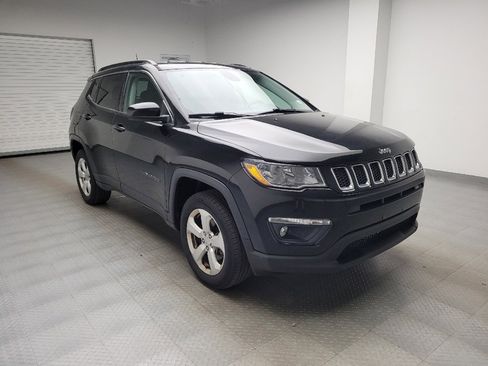Used 2017 Jeep Compass Latitude AWD/4WD image 13