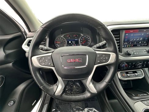 Used 2023 GMC Acadia SLT w/ Preferred Package image 12