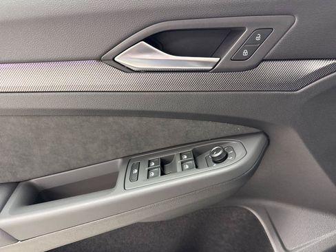 New 2026 Volkswagen Golf SE FWD image 10