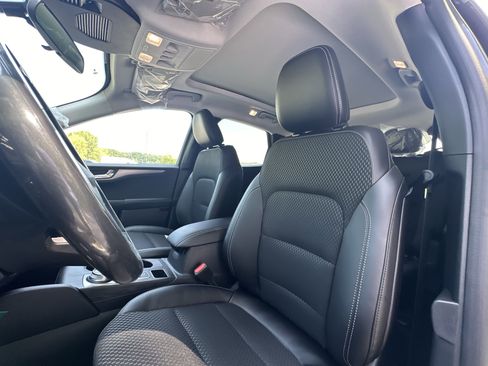 New 2025 Ford Escape SE image 23