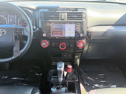Used 2020 Toyota 4Runner TRD Off-Road Premium w/ Moonroof Package AWD/4WD image 17