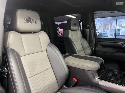 Used 2024 Chevrolet Silverado 2500 ZR2 w/ ZR2 Bison Edition image 43