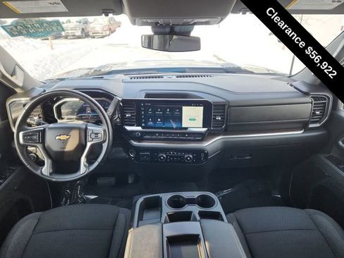 Used 2025 Chevrolet Silverado 2500 LT w/ Convenience Package image 32