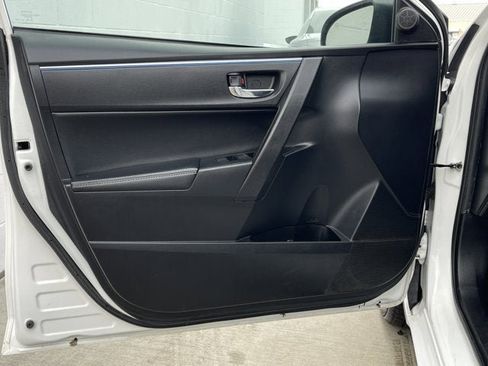 Used 2014 Toyota Corolla S image 9