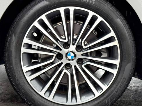 Used 2019 BMW 530i Sedan w/ Convenience Package RWD image 19