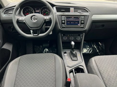 Used 2020 Volkswagen Tiguan S FWD image 27