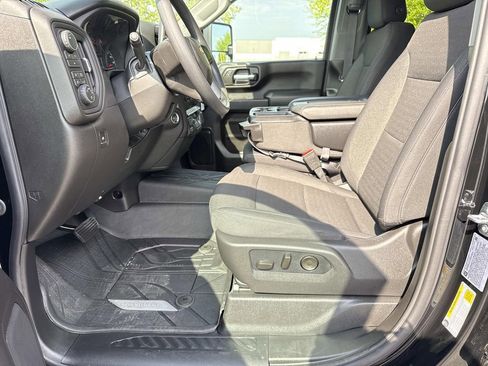 New 2026 Chevrolet Silverado 2500 Custom w/ Custom Value Package AWD/4WD image 9