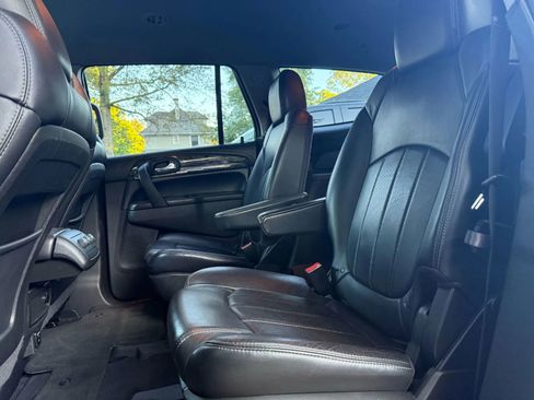 Used 2014 Buick Enclave Leather image 9
