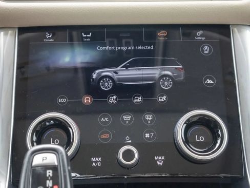 Used 2019 Land Rover Range Rover Sport HSE AWD/4WD image 18