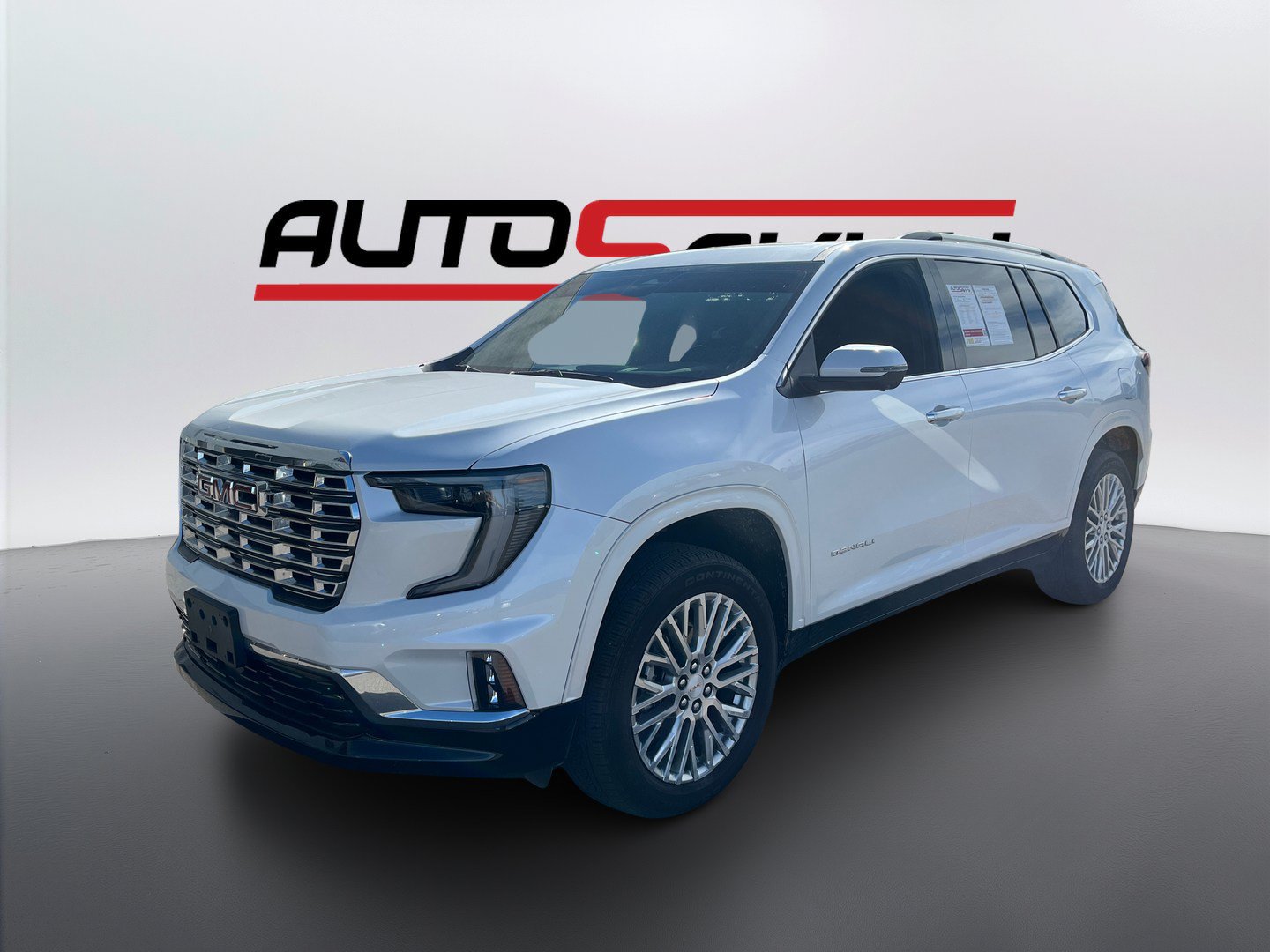 Used 2025 GMC Acadia Denali w/ LPO, Floor Liner Package FWD image 1