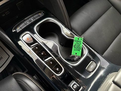 Used 2023 Buick Envision Essence image 20