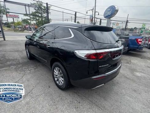 Used 2024 Buick Enclave Premium FWD image 3