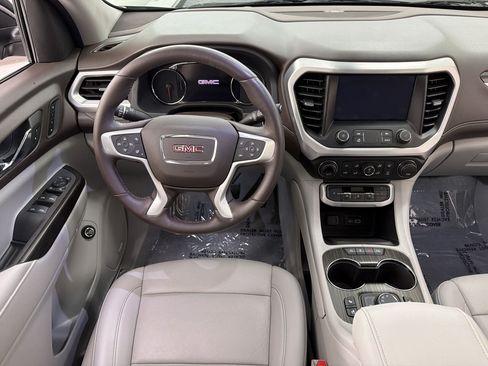 Used 2021 GMC Acadia SLT w/ Technology Package FWD image 31