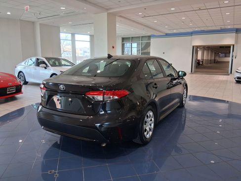 Used 2020 Toyota Corolla LE image 8