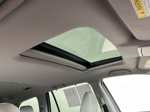 Certified 2022 Honda Pilot Special Edition image 6