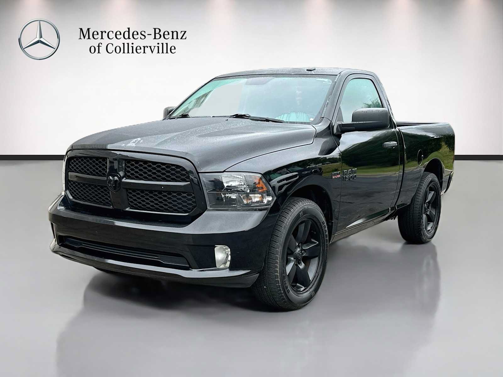 Used 2018 RAM 1500 Express w/ Black Ram 1500 Express Group RWD image 1