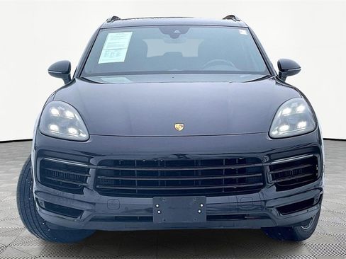 Used 2019 Porsche Cayenne image 2