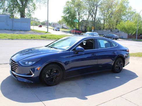 Used 2022 Hyundai Sonata SE FWD image 4