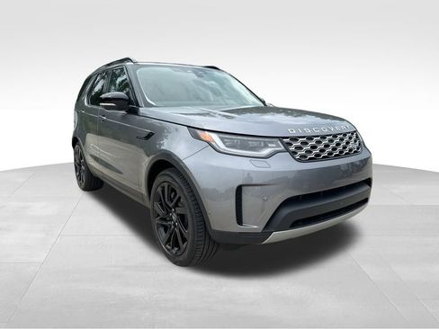 New 2024 Land Rover Discovery S image 3