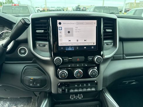 New 2026 RAM 2500 Big Horn AWD/4WD image 12