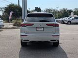 Used 2024 Mitsubishi Outlander SE image 4