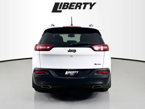 Used 2015 Jeep Cherokee Latitude w/ Cold Weather Group image 6