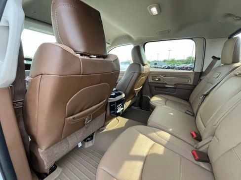 Used 2023 RAM 3500 Limited AWD/4WD image 27