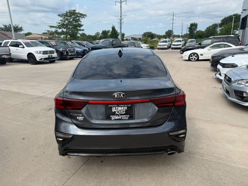 Used 2021 Kia Forte LXS FWD image 5