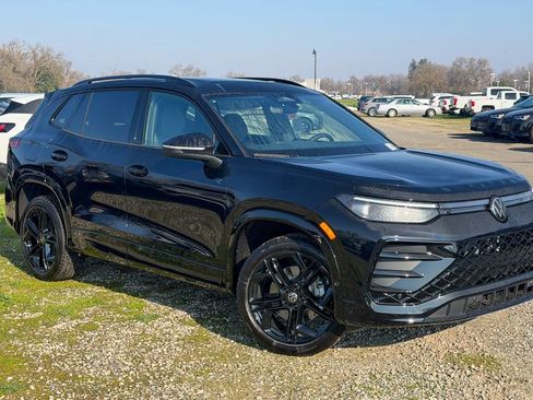 New 2026 Volkswagen Tiguan SE R-Line AWD/4WD image 3