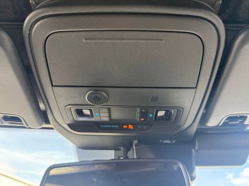 New 2025 Ford Bronco Outer Banks w/ Sasquatch Package image 33