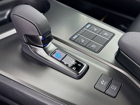 New 2025 Lexus UX 300h FWD image 15