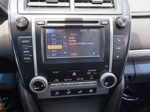 Used 2012 Toyota Camry SE FWD image 22