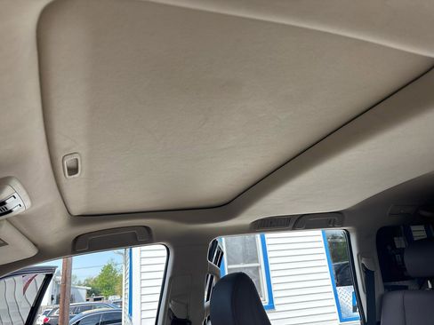 Used 2021 Lexus GX 460 Premium w/ Premium Package image 16